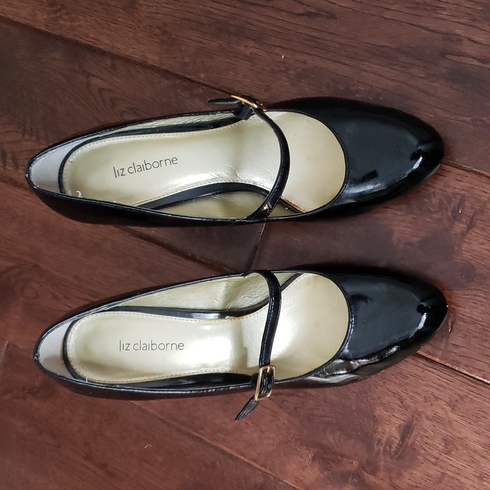 Black Patent Leather Mary Janes size 9